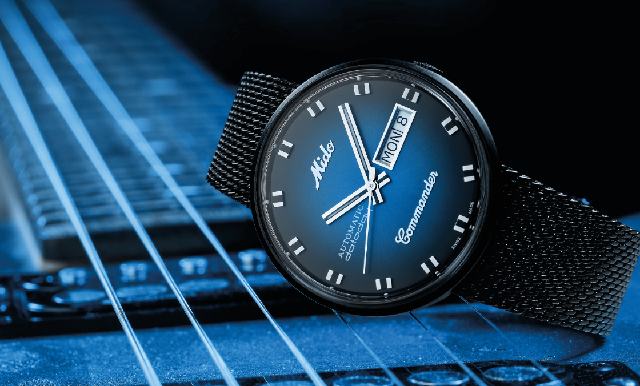 午夜藍(lán)向復(fù)古70風(fēng)格致敬｜MIDO美度表Commander Shade香榭系列