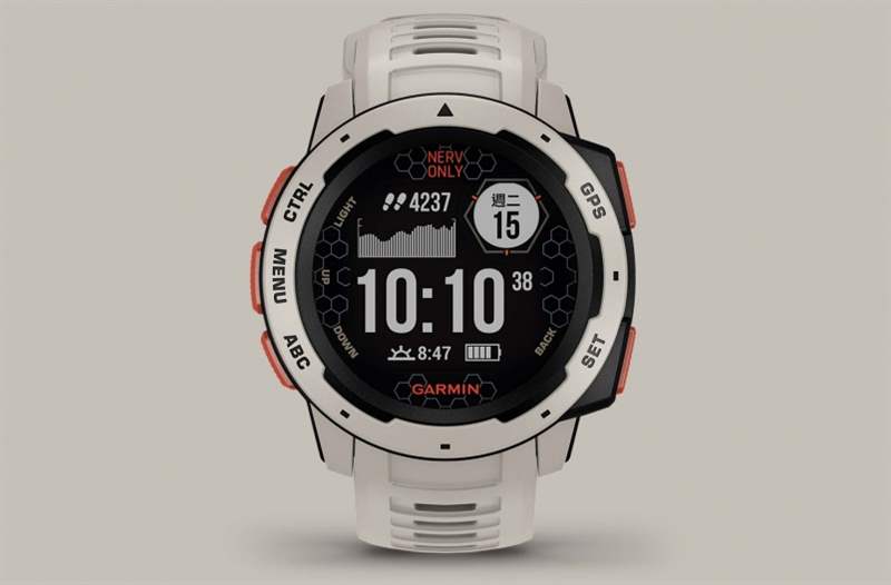 Instinct Evangelion限定版作為聯乘智能手表，以EVA初號機、貳號機和NERV主色夠曬搶眼，我