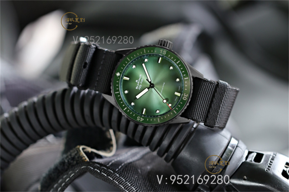 手表的gmt雙時區(qū)功能有什么用,gmt是什么意思