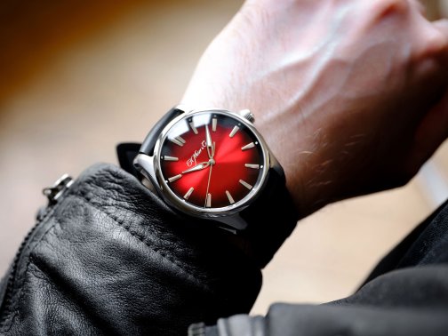 在入手頂級復(fù)刻表的時候需要注意哪些潛規(guī)則