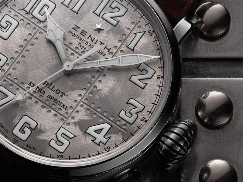 真力時(shí)飛行員系列type20航空概念手表-飛機(jī)外皮表盤設(shè)計(jì)