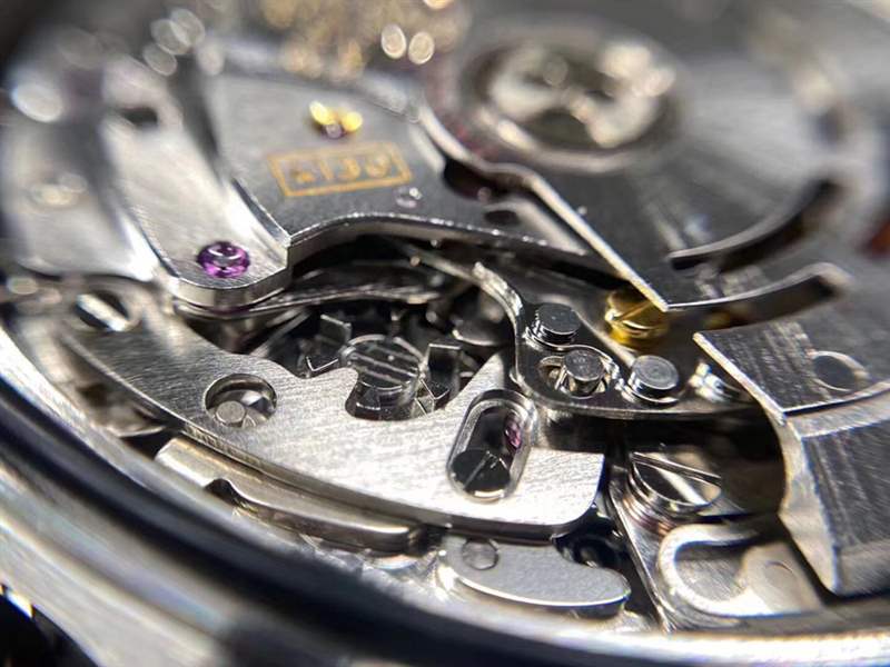 N廠勞力士迪通拿116519LN真4130機(jī)芯對(duì)比