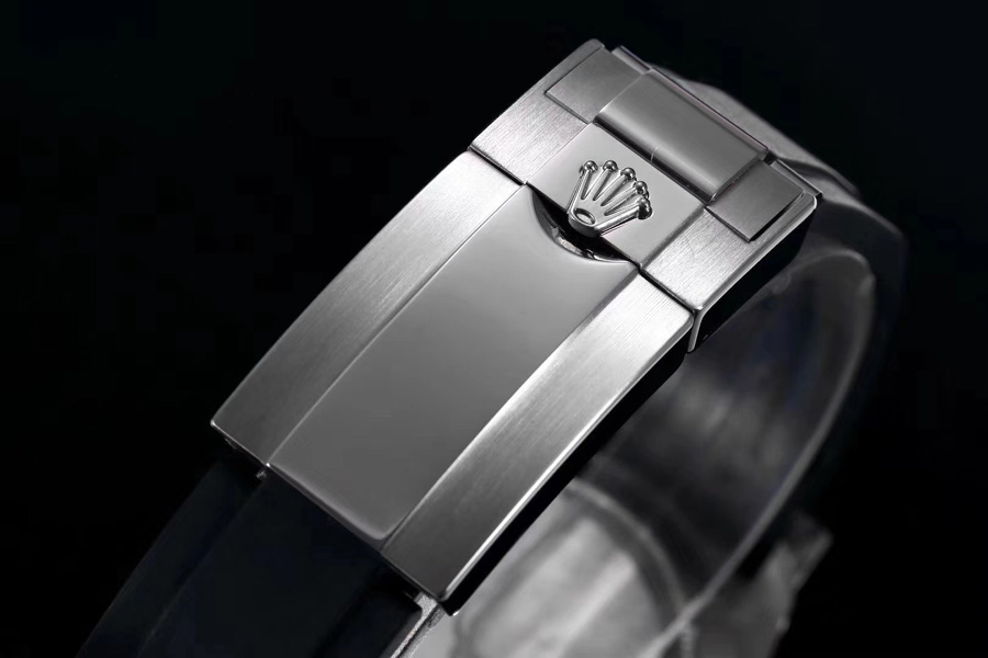 N廠勞力士迪通拿116519LN真4130機(jī)芯對(duì)比