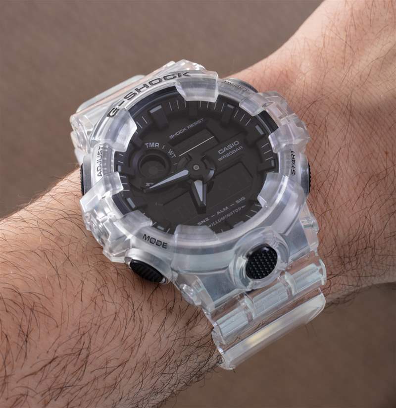 來自卡西歐 G-Shock 透明包裝：透明 GA700SKE-7A 的價值和樂趣
