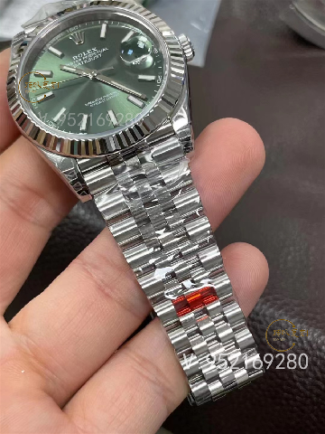 VS廠41日志「薄荷綠」色表盤126334-0028搭載VS3235機芯評測