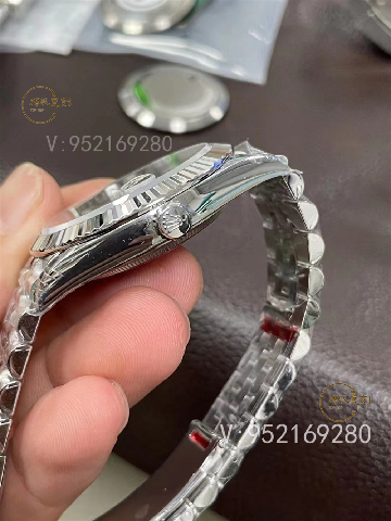 VS廠41日志「薄荷綠」色表盤126334-0028搭載VS3235機芯評測