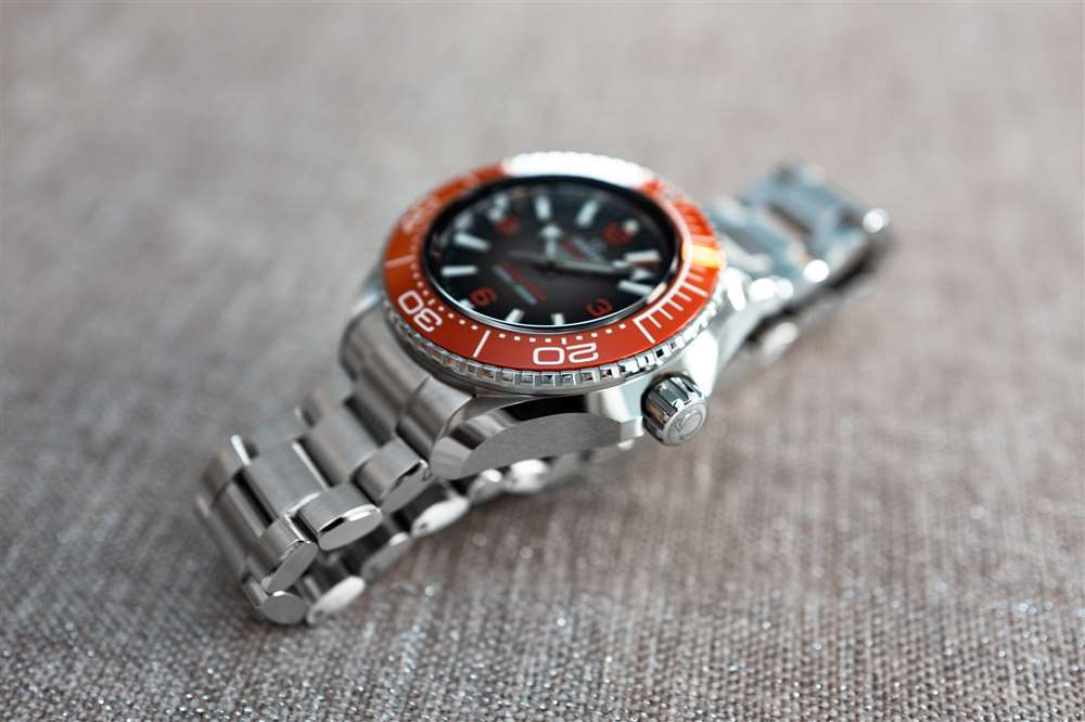 超深鋼表殼和表鏈細節(jié)