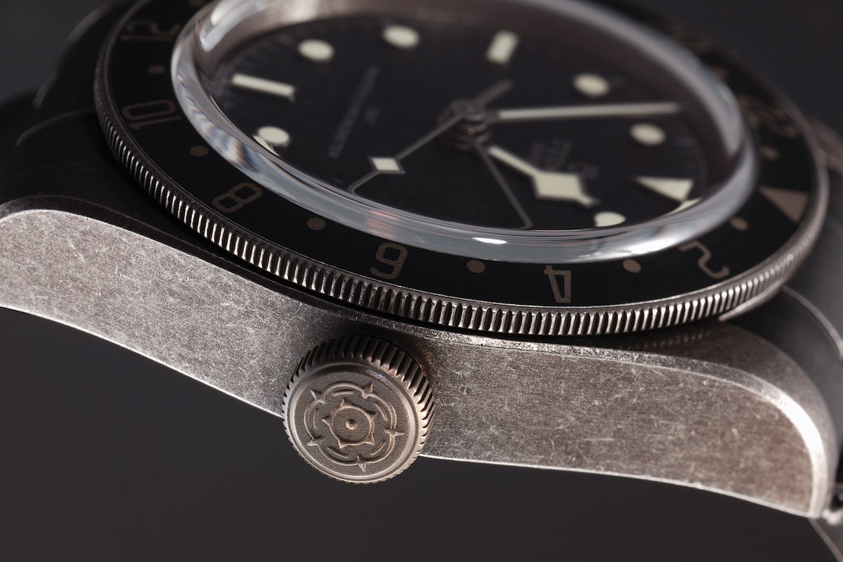 點(diǎn)/對(duì)位即使是入門級(jí)手表也值得展示背面