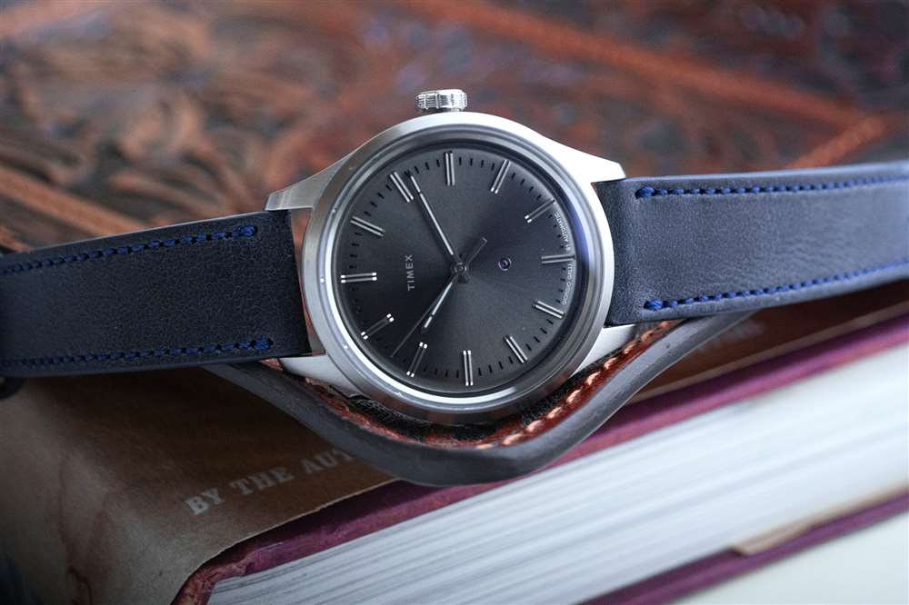 Timex Giorgio Galli S1 Automatic 38mm 的側(cè)面輪廓