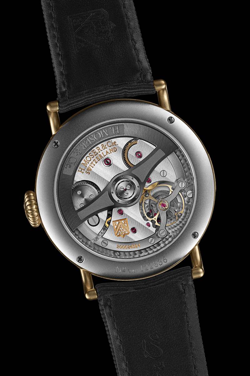 黑色背景上的 H. Moser 腕表底蓋