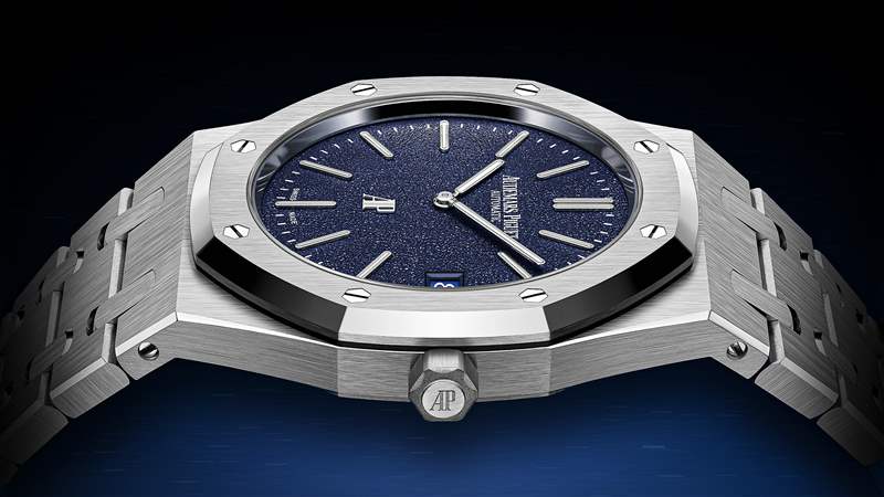 隆重推出我們現在擁有的白金AP皇家橡樹16202巨型腕表 – 看看那個粒紋表盤