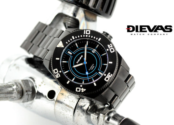 迪瓦斯Dievas經(jīng)典藍(lán)色腕表