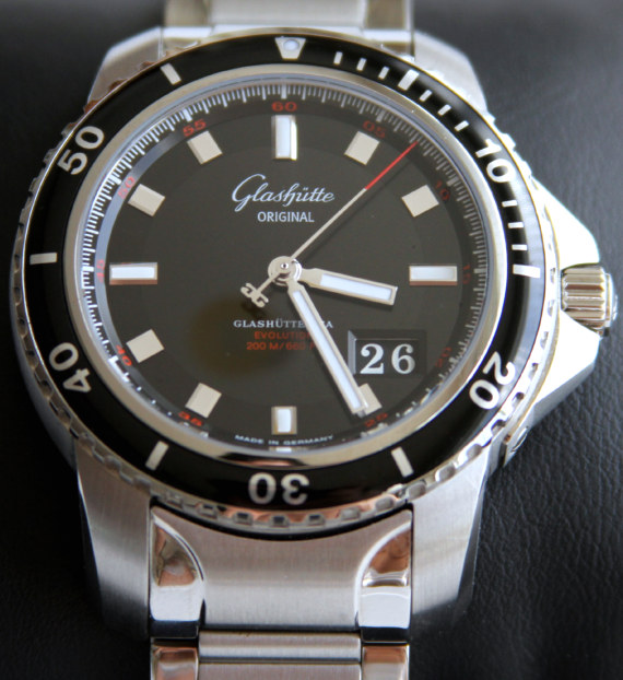 格拉蘇特原始運動演變?nèi)叭掌赟port Evolution手表