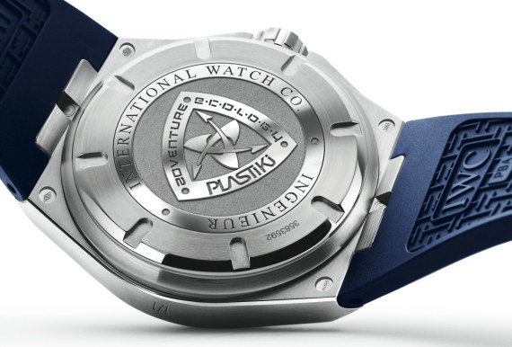 IWC Plastiki塑膠船抵達悉尼，在途中撿起獨一無二的鉑金腕表