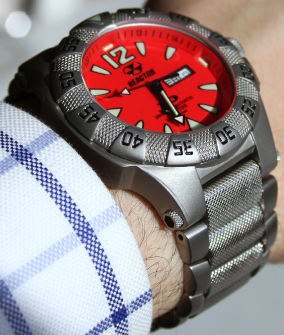 反應(yīng)堆Reactor伽馬鈦紅色表盤(pán)手表