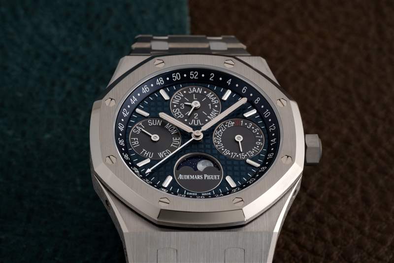 親身體驗全新皇家橡樹萬年歷美國獨家！