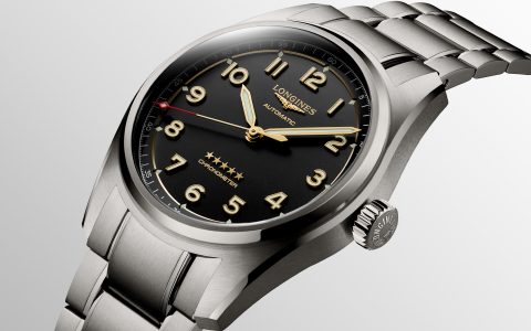 浪琴表剛剛發布了年度最佳飛行員手表嗎？