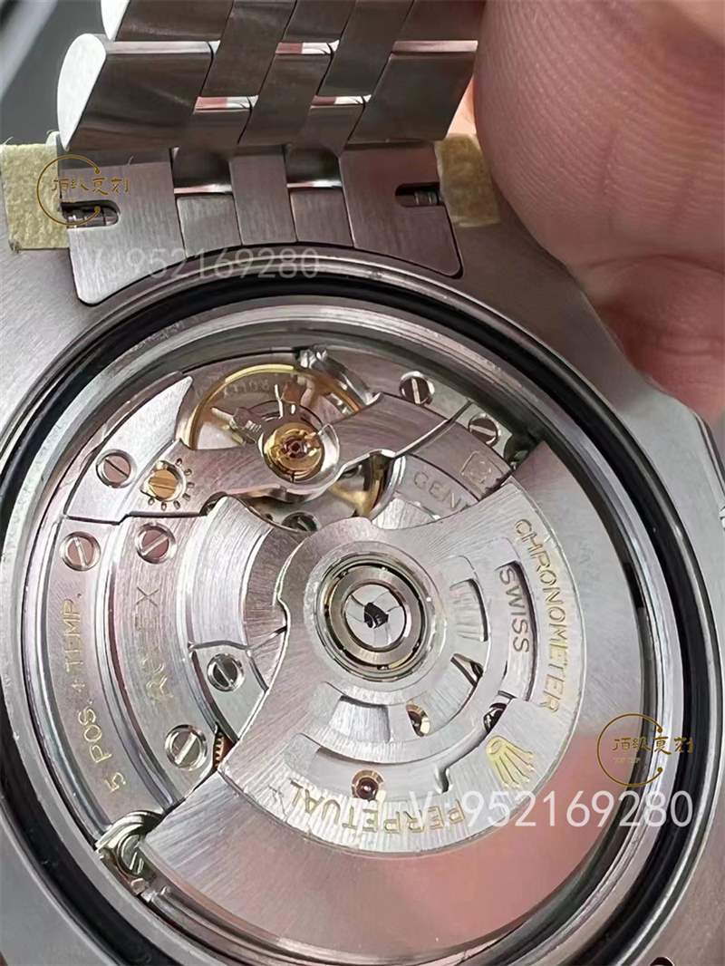 C廠Clean廠格林尼治可樂(lè)圈對(duì)比正品怎么樣,和N廠格林尼治那個(gè)更接近正品-復(fù)刻表