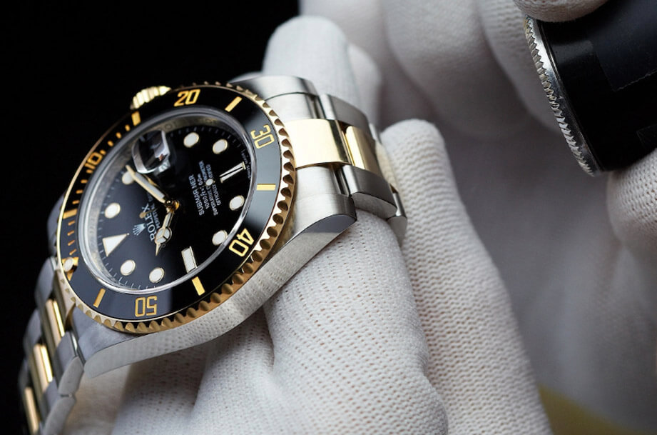 為何勞力士手表表殼鏈帶讓人感覺(jué)特別光亮細(xì)致