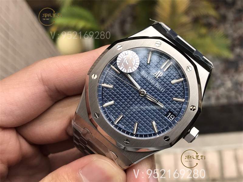 花了2000多買復刻表值得嗎(表友說：你高興就好)