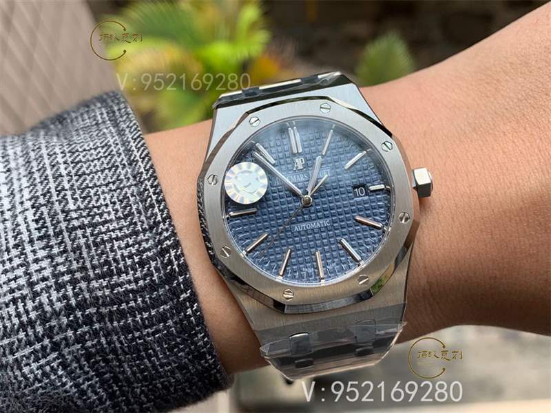 羅西尼機(jī)械表怎么樣,羅西尼和天王手表哪個(gè)檔次高