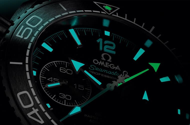 歐米茄以海馬Planet Ocean計時碼表為基礎創作最新阿聯酋航空紐西蘭ETNZ船隊聯名表