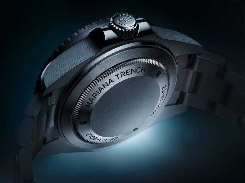 推出Oyster Perpetual Deepsea Challenge專業(yè)超深潛水腕表：11000米防水性能，首枚鈦殼表