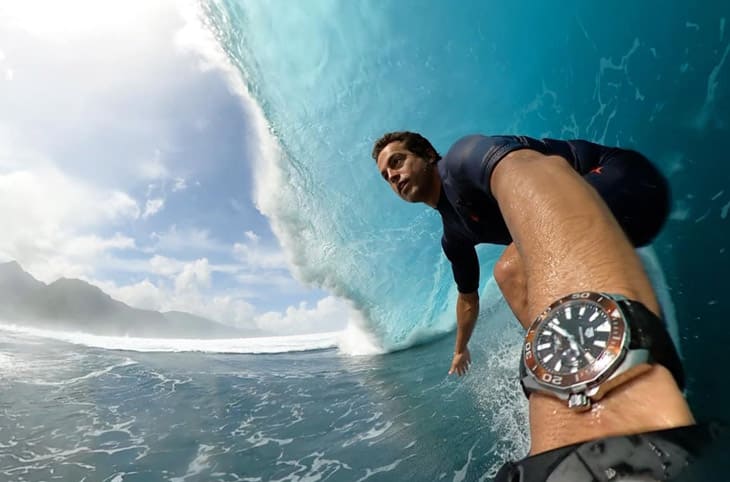 水鬼季節(jié)來臨：專業(yè)沖浪選手為何偏愛戴表逐浪